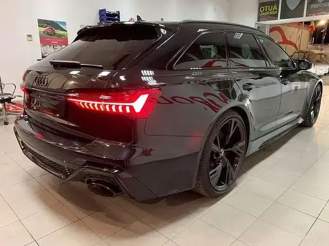 Usata Audi RS6 600 CV (441 kW) 2020 Nero Station wagon