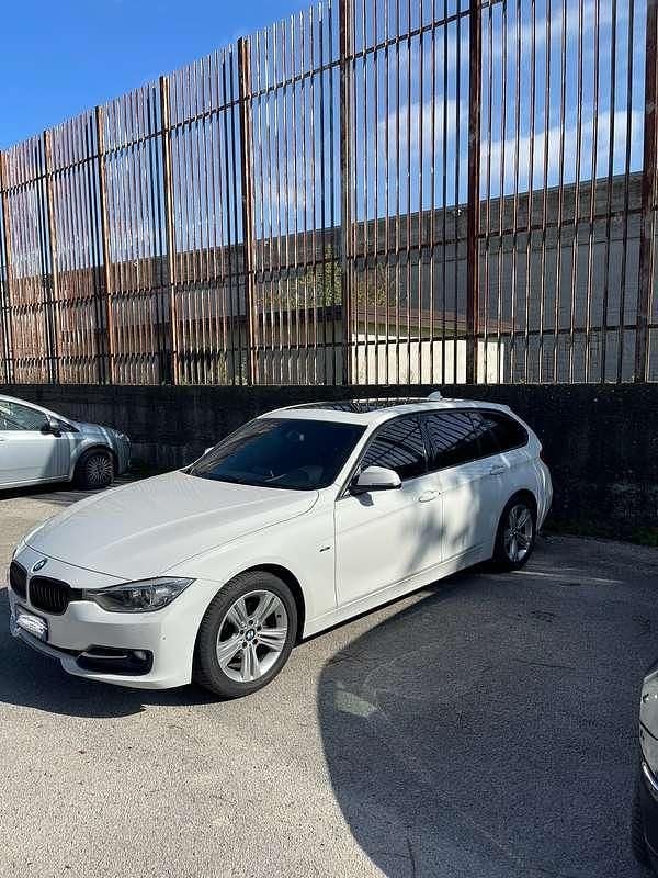 Usata BMW 316 Sport Line 116 CV (85 kW) 2013 Station wagon