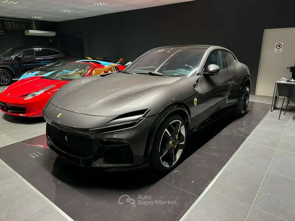 Usata Ferrari Purosangue 725 CV (533 kW) 2024 Gray SUV