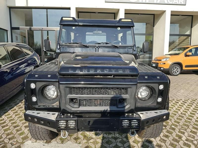 Usata Land Rover Defender 122 CV (89 kW) 2000 Nero Station wagon