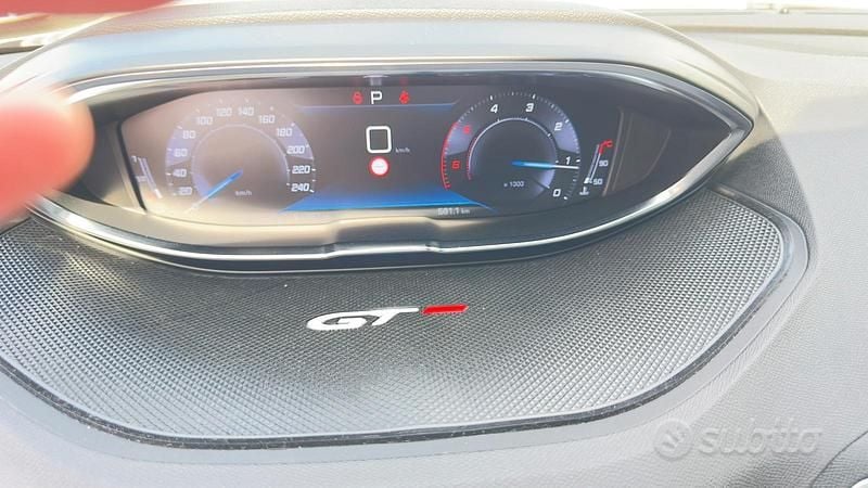 Usata Peugeot 3008 177 CV (130 kW) 2019 Grigio SUV