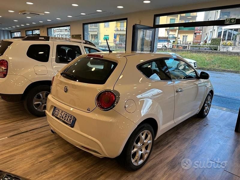 Usata Alfa Romeo MiTo Distinctive 95 CV (69 kW) 2010 Bianco Utilitaria
