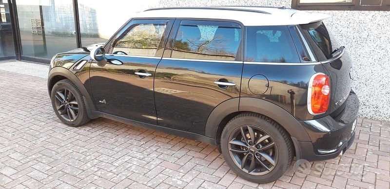 Nero Usata 2013 Mini Countryman SUV | 12.250 € (Molto cara) - Immagine 1/4