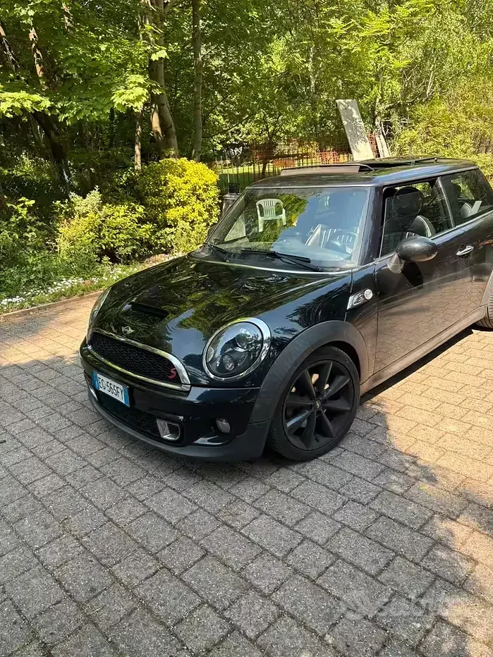 Usata Mini Cooper S 184 CV (135 kW) 2011 Nero Utilitaria