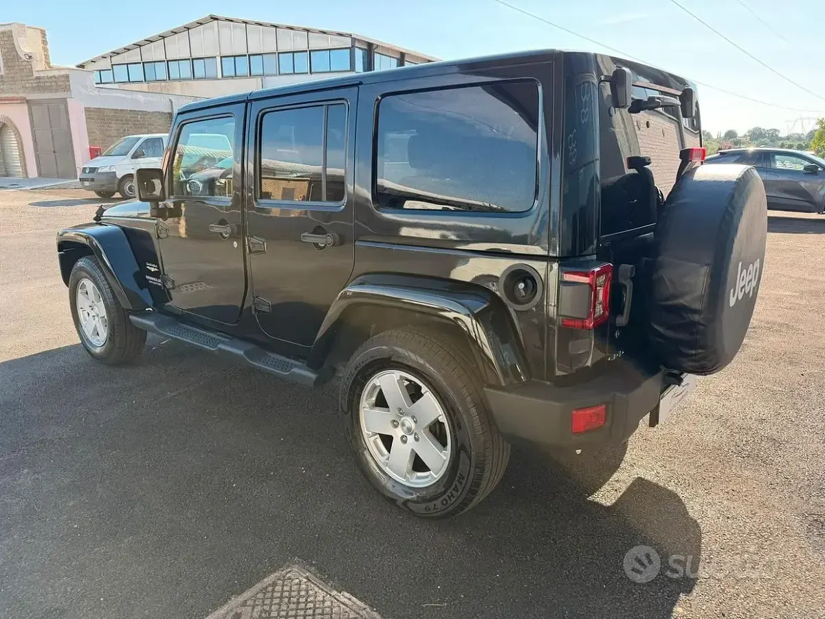 Usata Jeep Wrangler Unlimited Sahara 200 CV (147 kW) 2012 Nero SUV