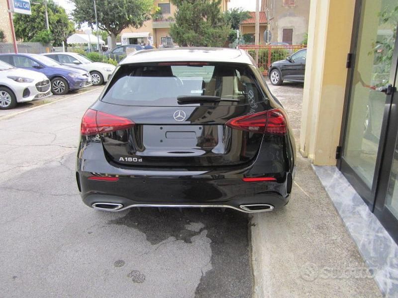 Usata Mercedes A180 AMG Line Premium 116 CV (85 kW) 2024 Nero Berlina