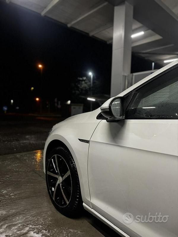 Usata VW Golf VII Edition 110 CV (80 kW) 2015 Bianco Berlina