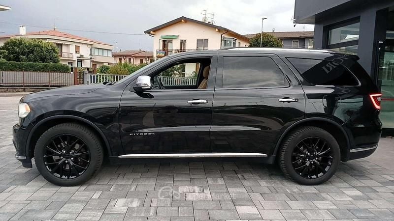 Usata Dodge Dakota 294 CV (216 kW) 2016 Nero Pick-up