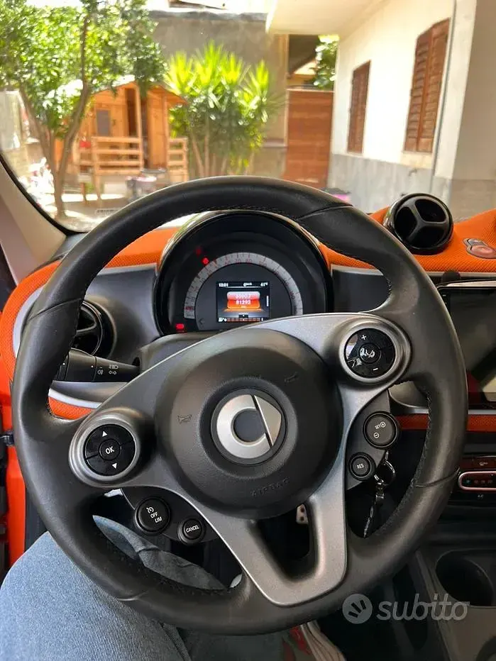 Usata Smart ForFour 71 CV (52 kW) 2014 Utilitaria