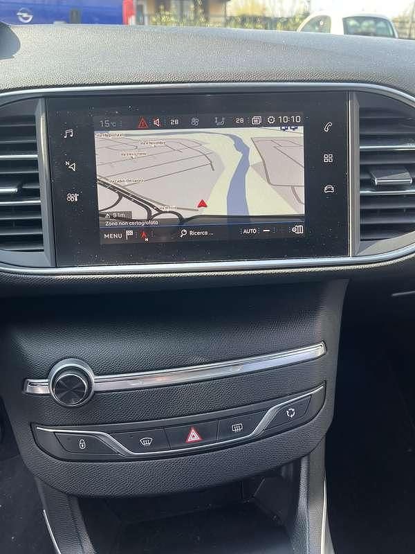 Usata Peugeot 308 Style 99 CV (72 kW) 2019 Berlina