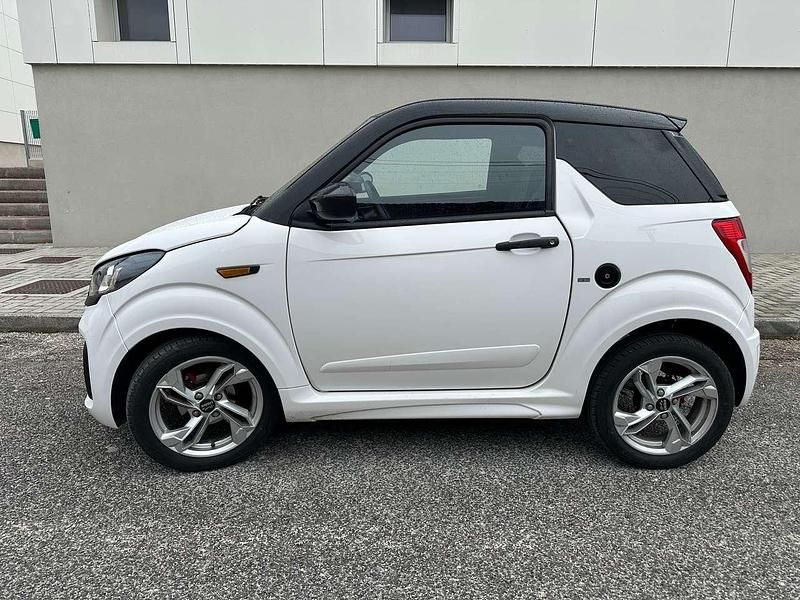 Usata Ligier JS50 2024 Bianco Utilitaria