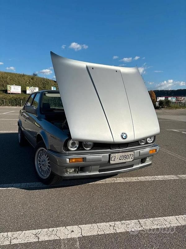 Usata BMW 318 1988 Grigio Berlina