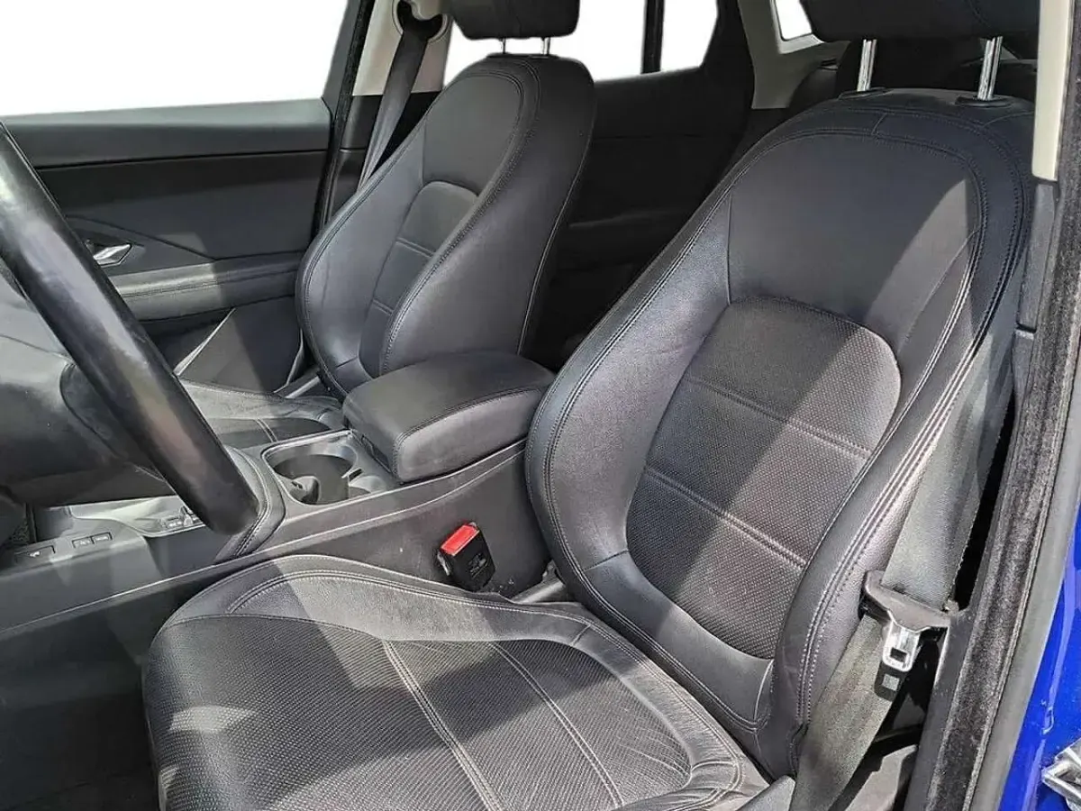 Usata Jaguar E-Pace S 150 CV (110 kW) 2019 Blu metallizzato SUV