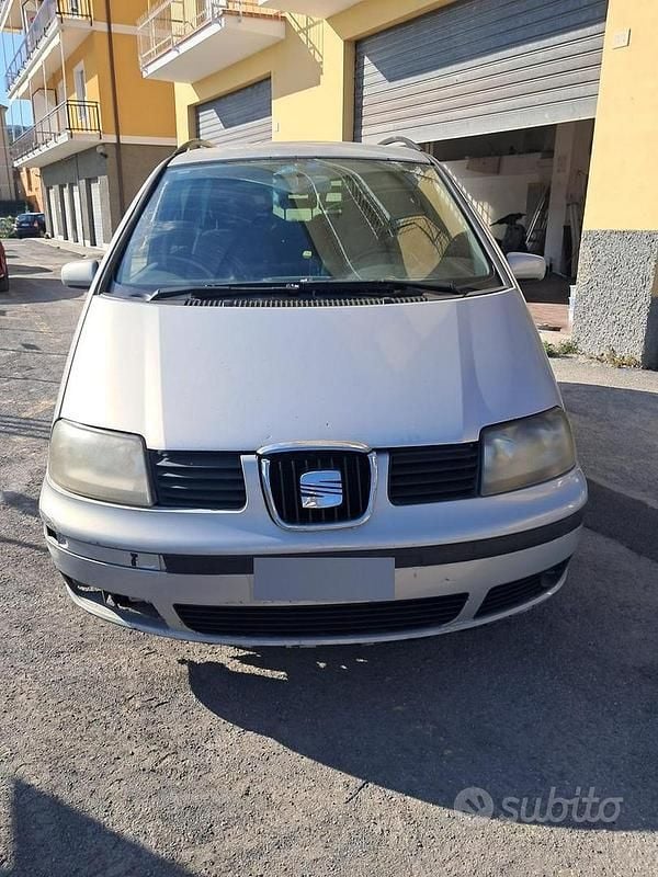 Usata Seat Alhambra 115 CV (84 kW) 2001 Grigio Monovolume