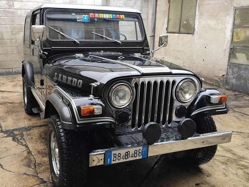 Nero Usata 1981 Jeep CJ Laredo SUV | 33.000 € - Immagine 1/4