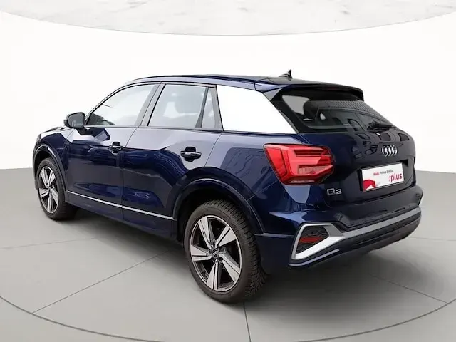 Usata Audi Q2 S-Line 150 CV (110 kW) 2023 Blu navarra metallizzato SUV