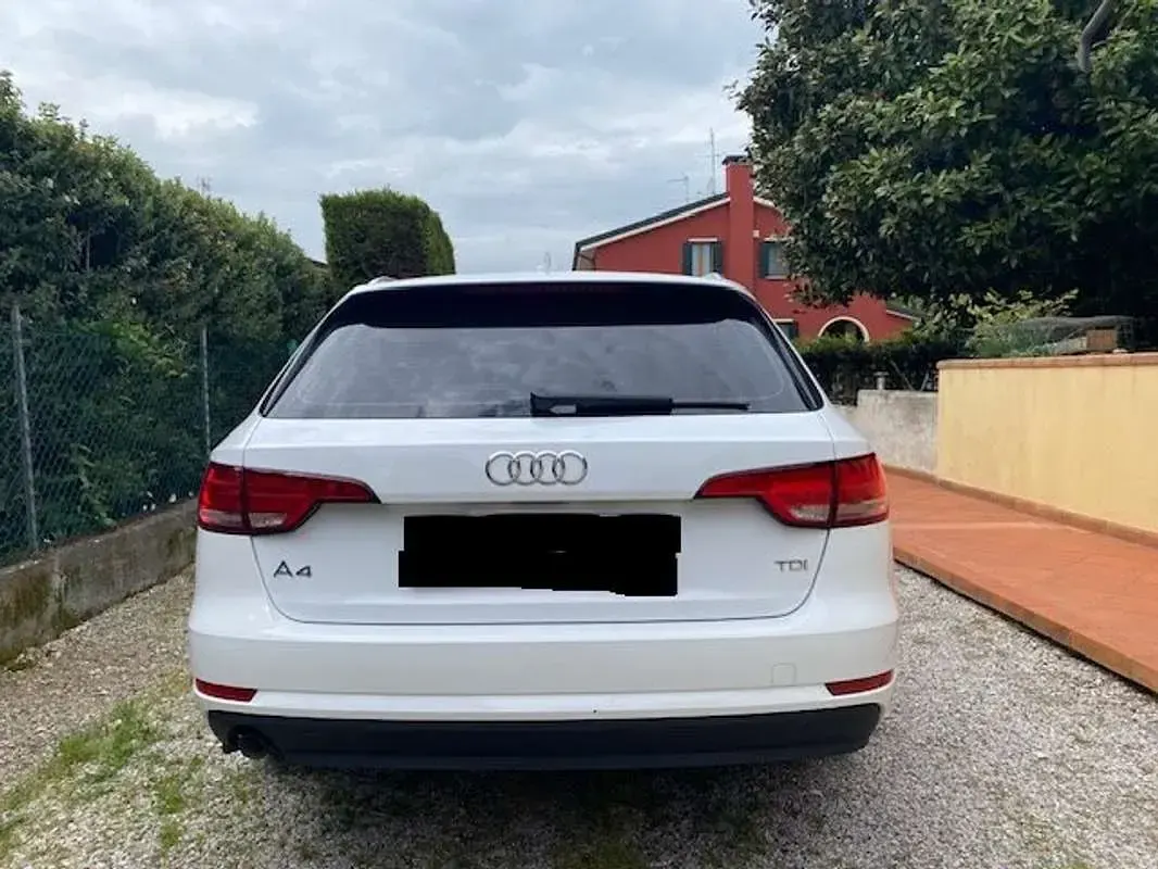 Occasion Audi A4 122 PK (89 kW) 2017 Wit Stationwagen