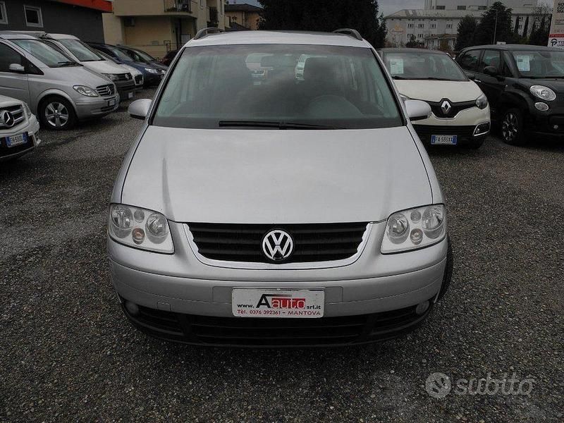 Usata VW Touran 105 CV (77 kW) 2004 Grigio Monovolume