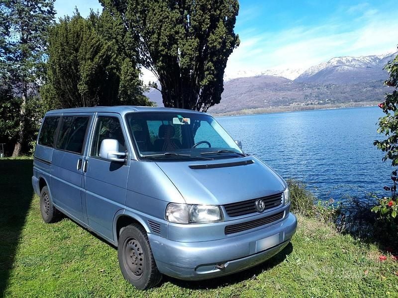 Usata VW Transporter 102 CV (75 kW) 2000 Blu Furgone