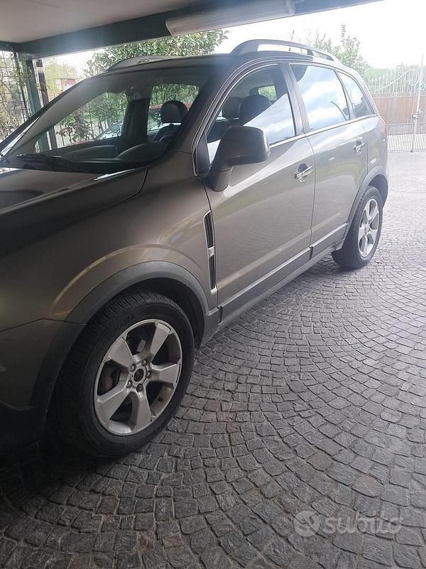 Usata Opel Antara Cosmo 150 CV (110 kW) 2008 Nero SUV