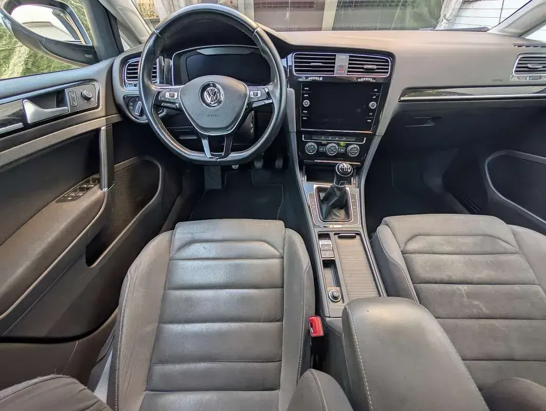 Gebraucht VW Golf VII Highline 150 PS (110 kW) 2018 Limousine