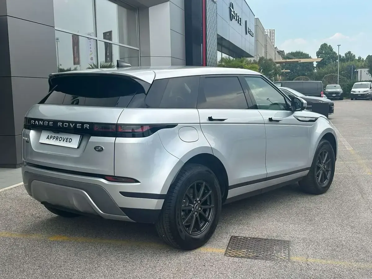 Usata Land Rover Range Rover evoque 150 CV (110 kW) 2019 Argento SUV