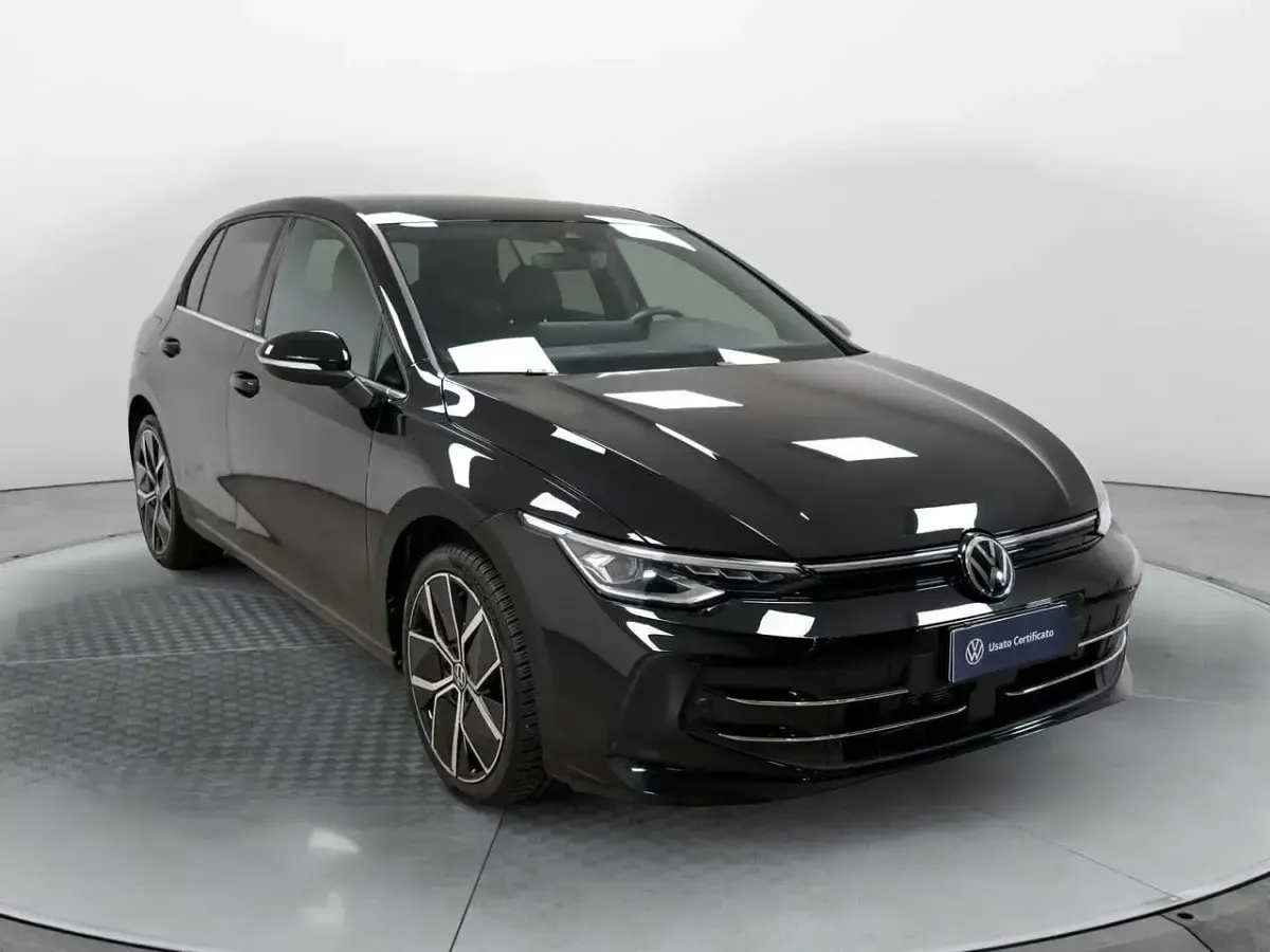 Usata VW Golf VIII 116 CV (85 kW) 2024 Nero Berlina