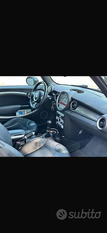 Usata Mini Cooper S 175 CV (128 kW) 2007 Giallo Utilitaria
