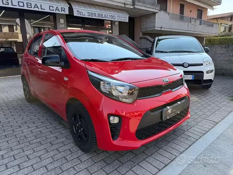 Usata Kia Picanto X-Line 65 CV (47 kW) 2021 Rosso Utilitaria