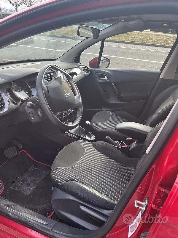 Usata Citroën C3 PureTech 82 CV (60 kW) 2015 Rosso Berlina