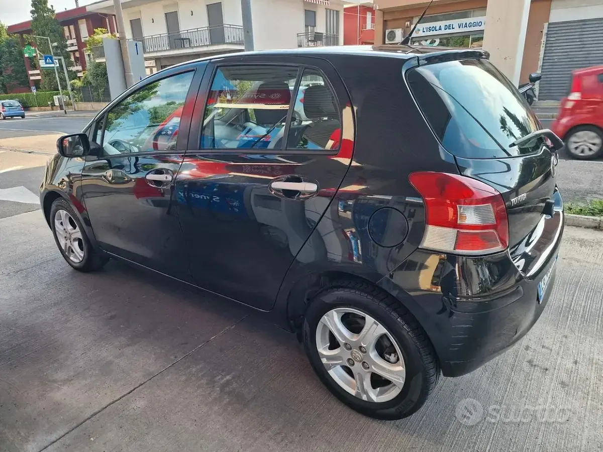 Usata Toyota Aygo 68 CV (50 kW) 2010 Utilitaria