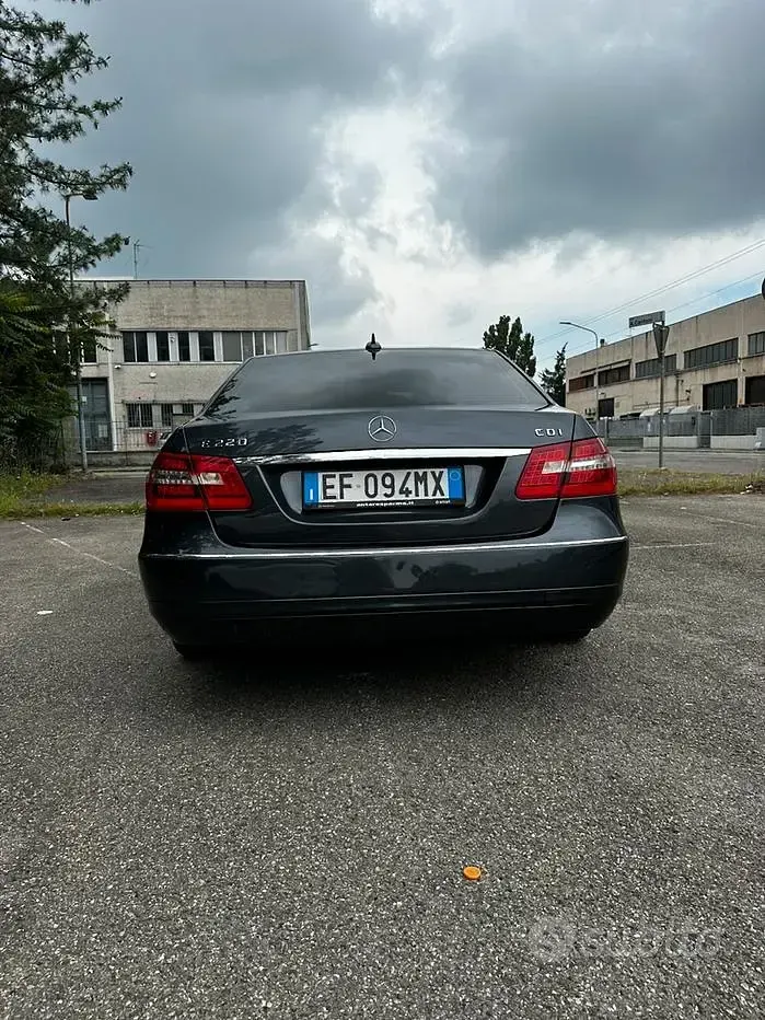 Usata Mercedes E220 184 CV (135 kW) 2021 Berlina