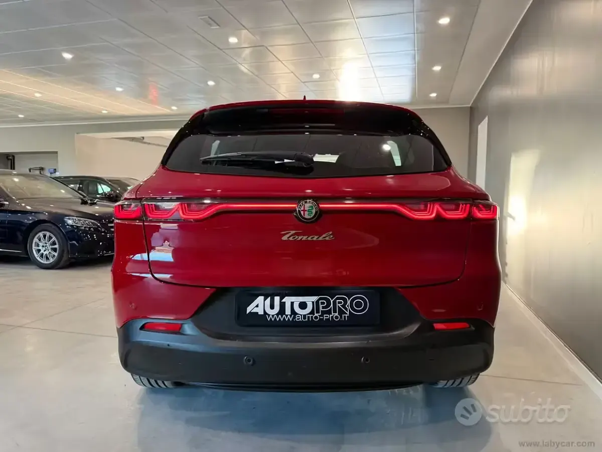 Usata Alfa Romeo Tonale Super 131 CV (96 kW) 2023 Rosso SUV
