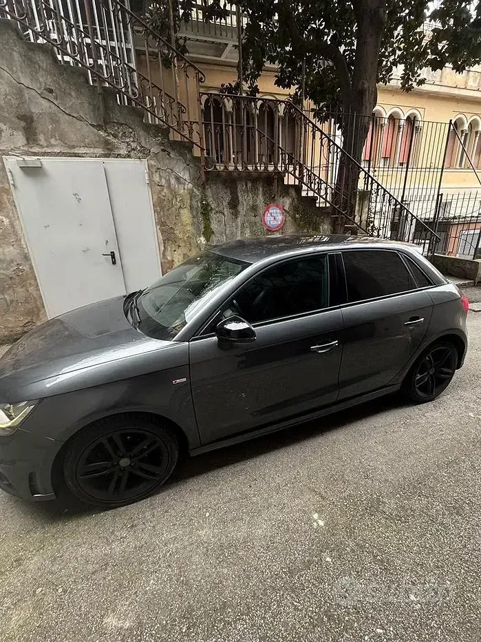 Usata Audi A1 Sportback S-Line 90 CV (66 kW) 2012 Grigio Utilitaria