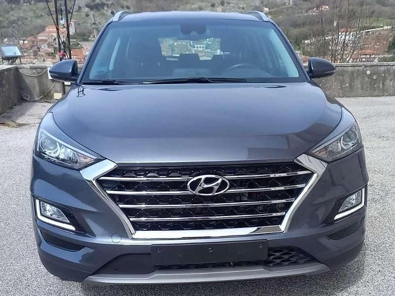 Grigio Usata 2019 Hyundai Tucson SUV | 19.500 € (Cara) - Immagine 1/4