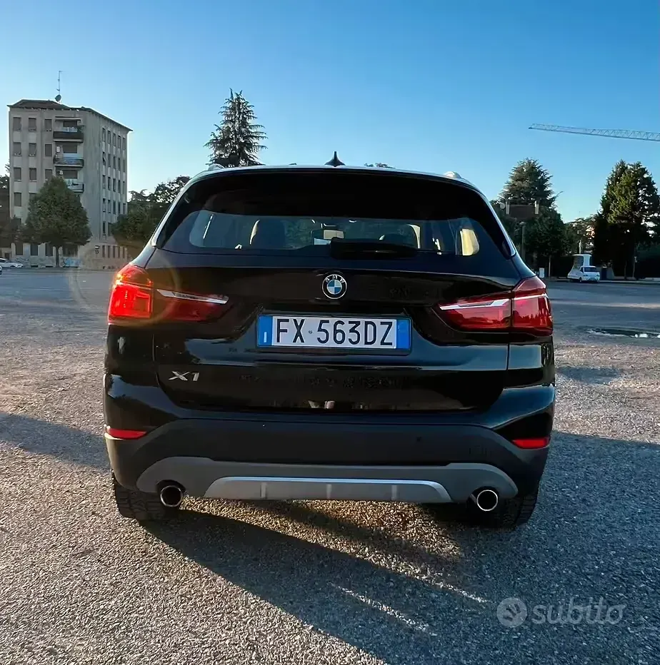 Usata BMW X1 150 CV (110 kW) 2019 Nero SUV