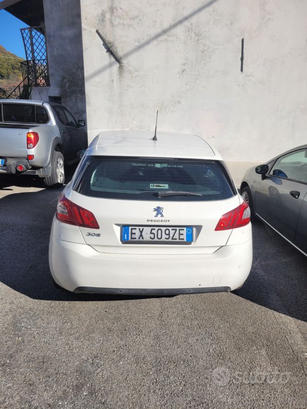 Usata Peugeot 308 Access 116 CV (85 kW) 2015 Bianco Berlina