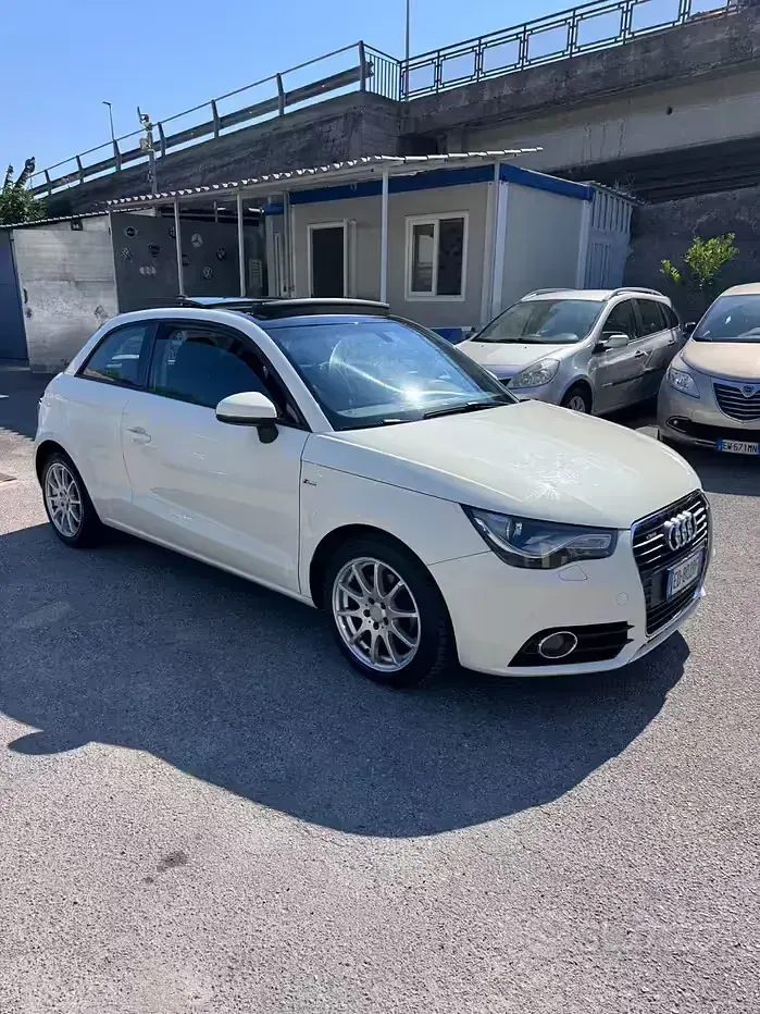 Usata Audi A1 Ambition 122 CV (89 kW) 2011 Bianco Utilitaria