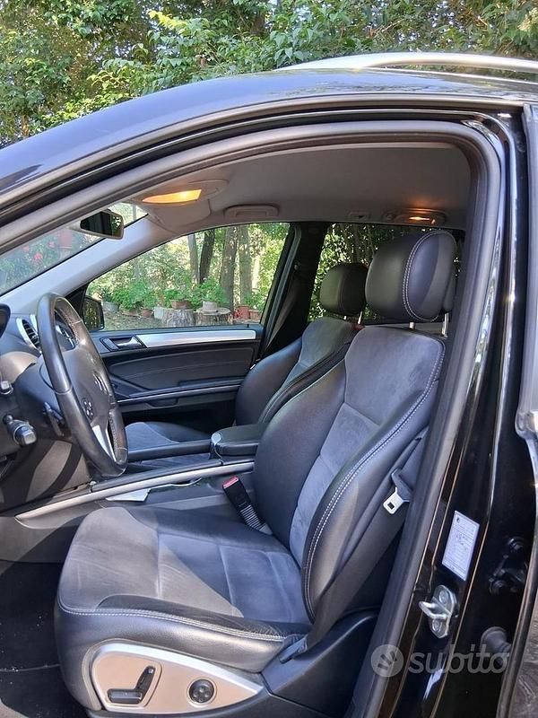 Usata Mercedes ML350 211 CV (155 kW) 2011 Nero SUV