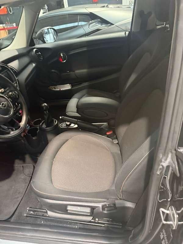 Usata Mini One D 95 CV (69 kW) 2019 Nero Utilitaria