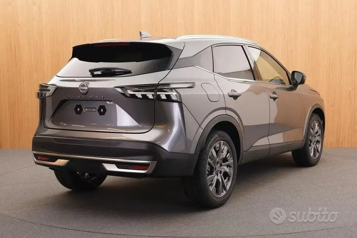 Nuova Nissan Qashqai Tekna 158 CV (116 kW) 2026 Grigio SUV