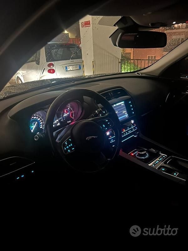 Usata Jaguar F-Pace 180 CV (132 kW) 2016 Nero SUV
