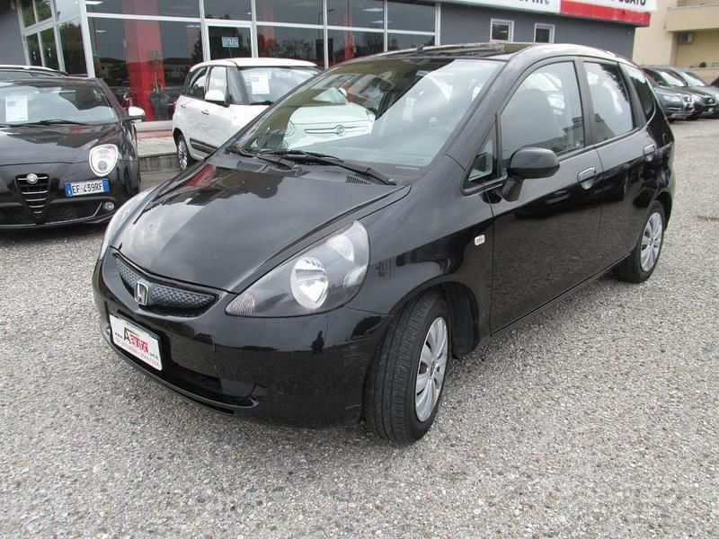 Usata Honda Jazz 77 CV (56 kW) 2008 Nero Utilitaria