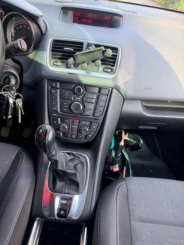 Usata Opel Meriva Cosmo 90 CV (66 kW) 2011 Verde Monovolume