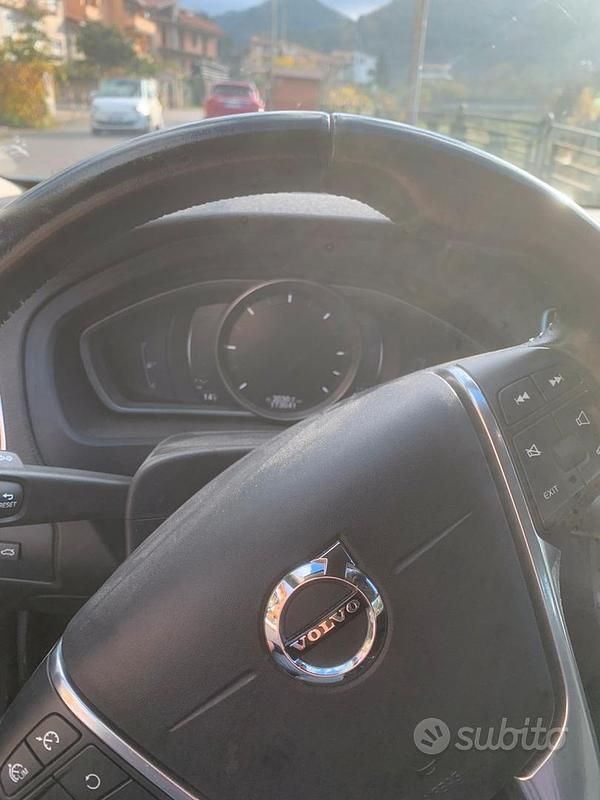 Usata Volvo V40 120 CV (88 kW) 2016 Berlina