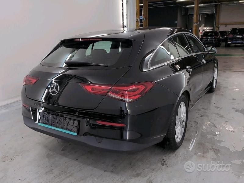 Usata Mercedes CLA180 Business 115 CV (84 kW) 2022 Nero Berlina