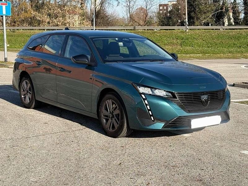 Usata Peugeot 308 SW Active 131 CV (96 kW) 2023 Station wagon