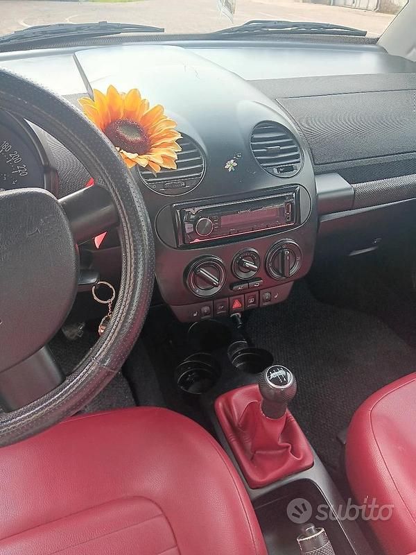 Usata VW New Beetle 2001 Grigio Utilitaria