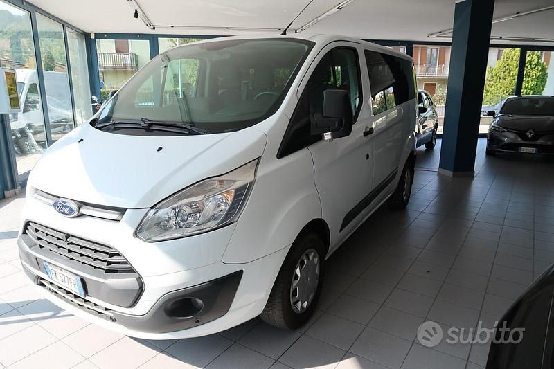 Usata Ford Transit Custom Trend 131 CV (96 kW) 2017 Bianco Station wagon