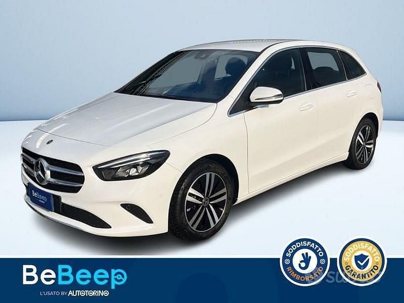 Usata Mercedes B250e 217 CV (159 kW) 2022 Bianco pastello Monovolume